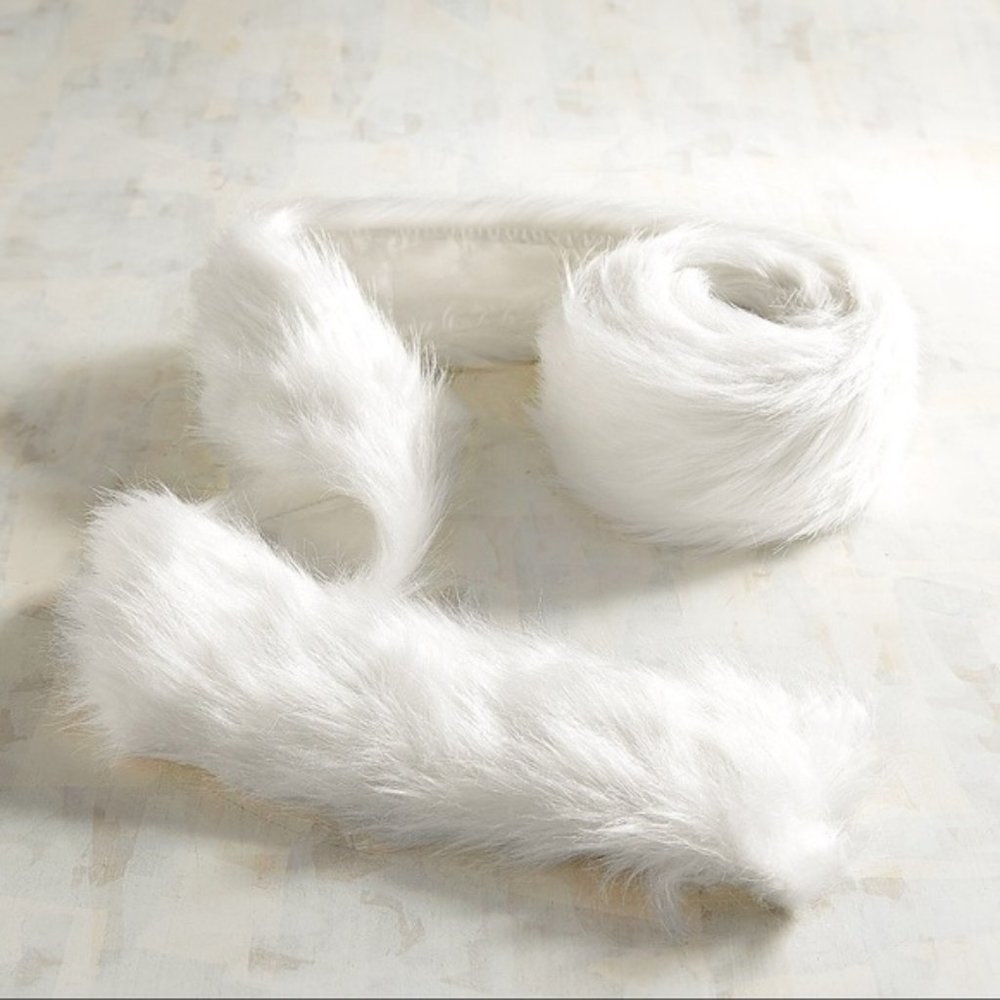 Pier One Faux Fur Garland White